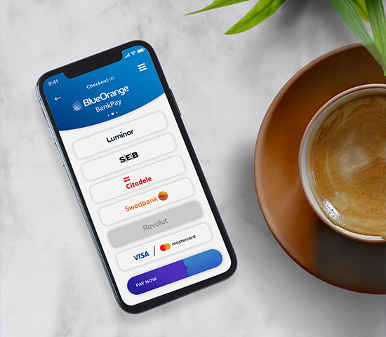 BlueOrange tirgotājiem nodrošina BankPay risinājumu, apvienojot tiešos maksājumus no Swedbank, SEB, Citadele, Luminor un tuvākajā laikā arī no Revolut kontiem.